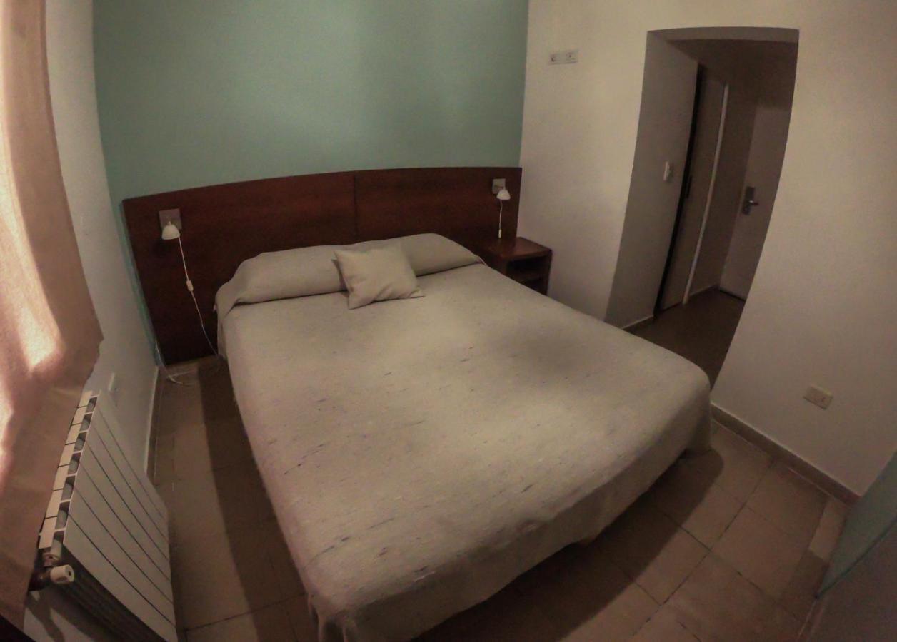 Hostal Folk *