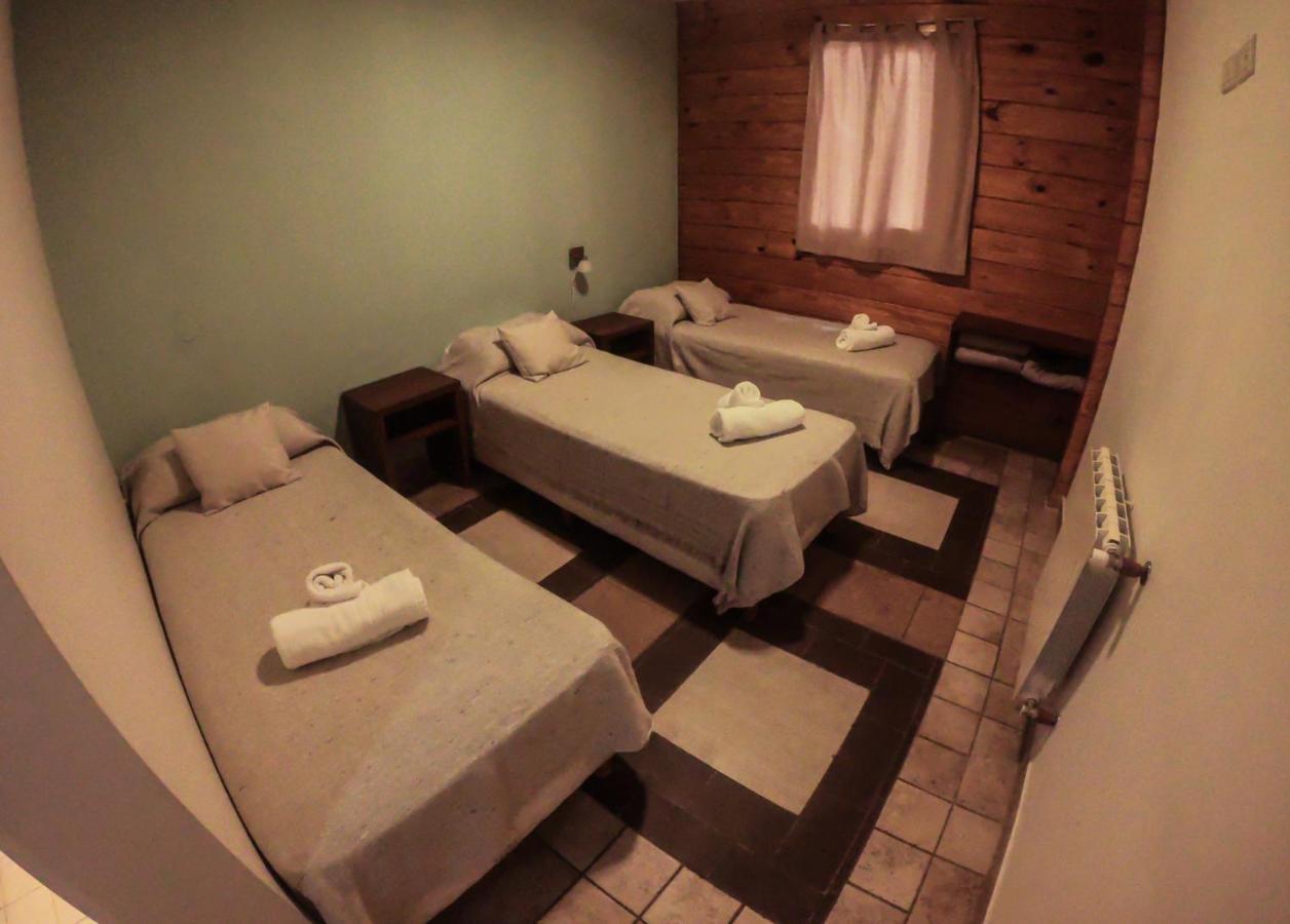 Hostal Folk *